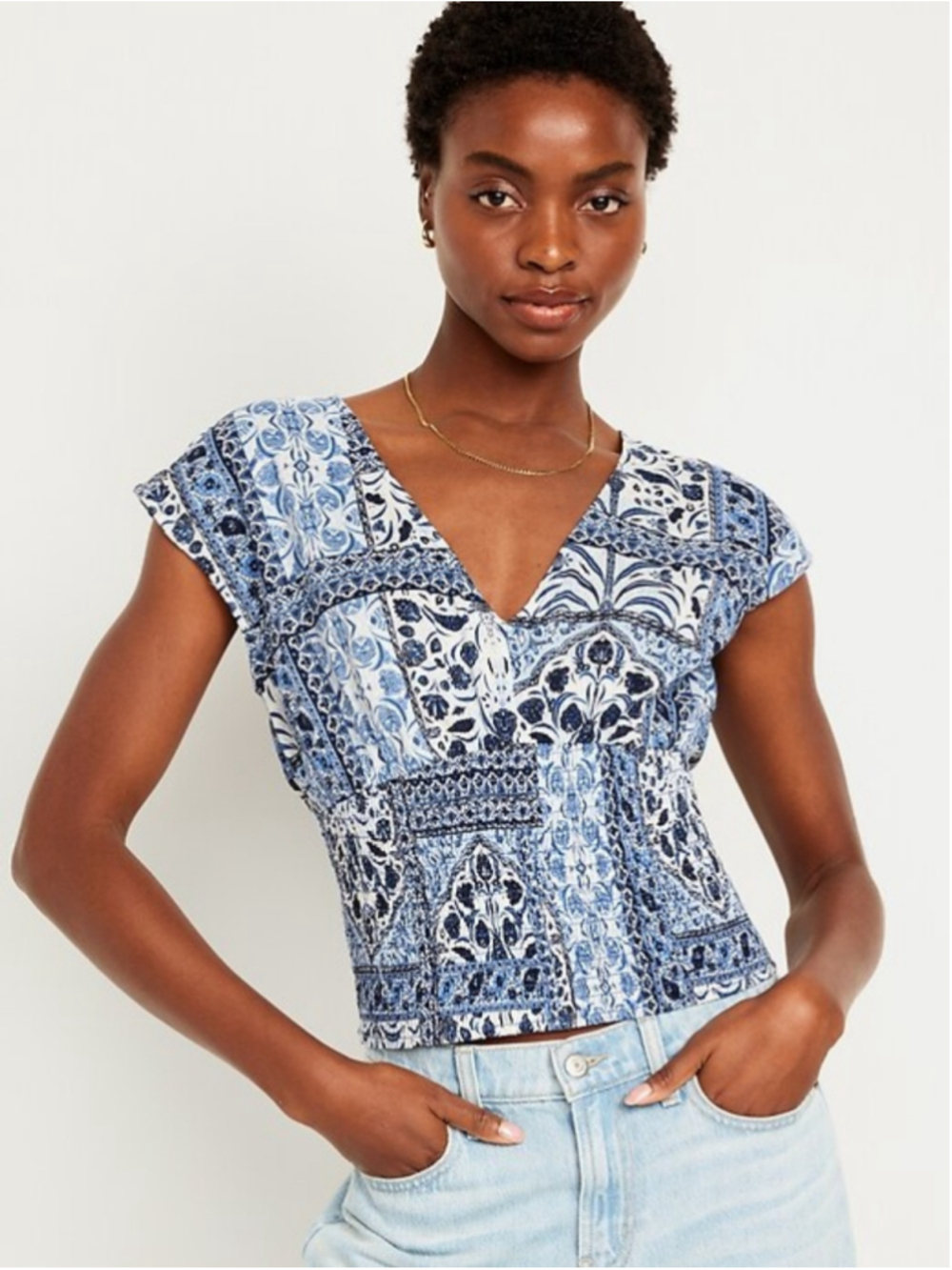 Women's Old Navy Blue and White Floral Print Tank Top Size M cottagecore y2k